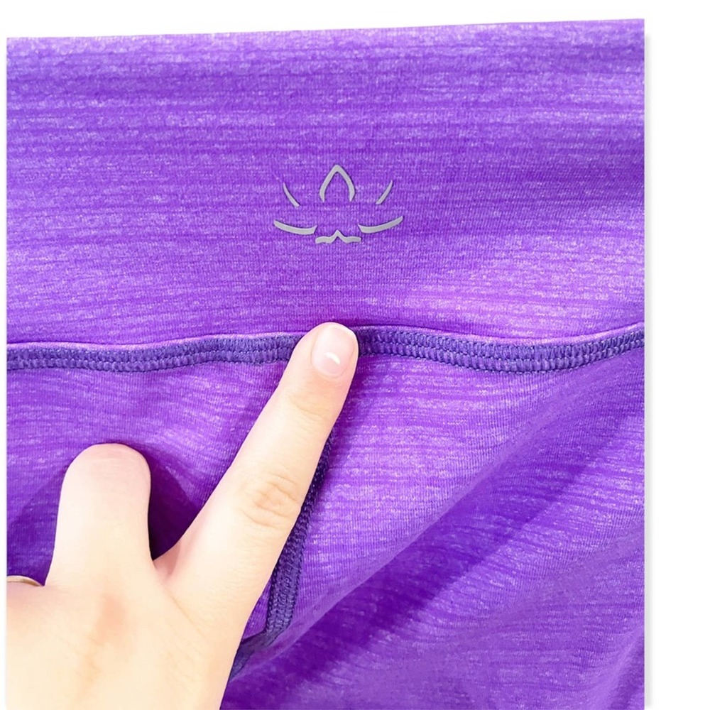 Beyond Yoga Space Dyed Capri Leggings Purple 4-Way Stretch Pull On Size Small - Picture 5 of 6